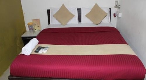 Hotel Saffron Inn Βομβάη Εξωτερικό φωτογραφία